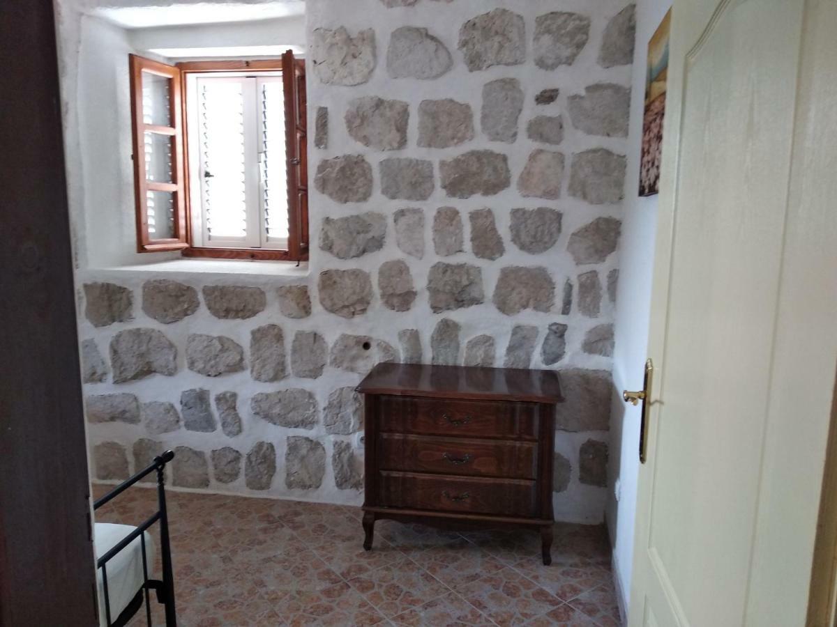 Old House Апартаменты Пераст